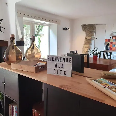 Les Chemins De La Cite Ou