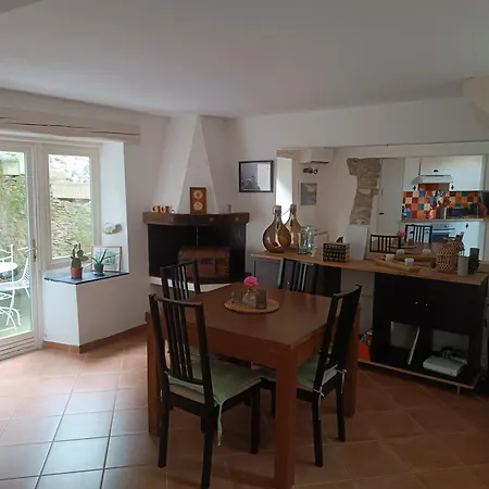 Le Rempart-Clim-Terrasse & Patio A 3Min De La Cite Casa de Férias *