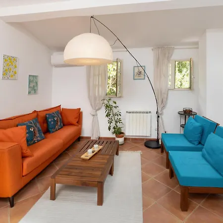 Сasa de vacaciones Le Rempart-Clim-Terrasse&patio à 3min de la cité
