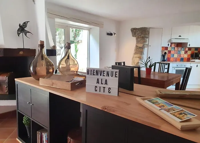 Les Chemins De La Cite Ou