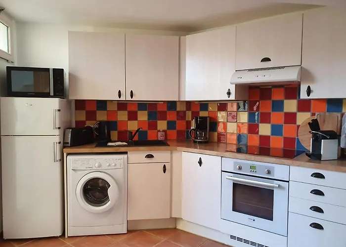 Les Chemins De La Cite Ou