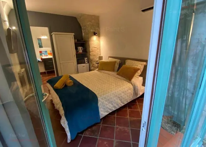 Les Chemins De La Cite Ou