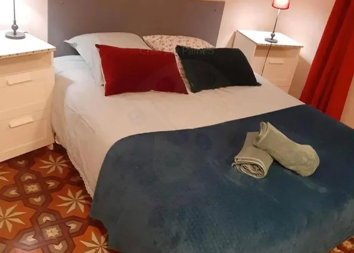 Les Chemins De La Cite Ou