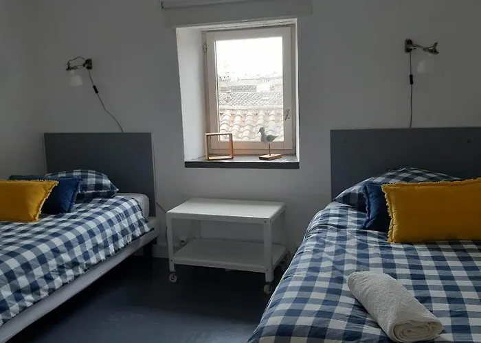 Les Chemins De La Cite Ou